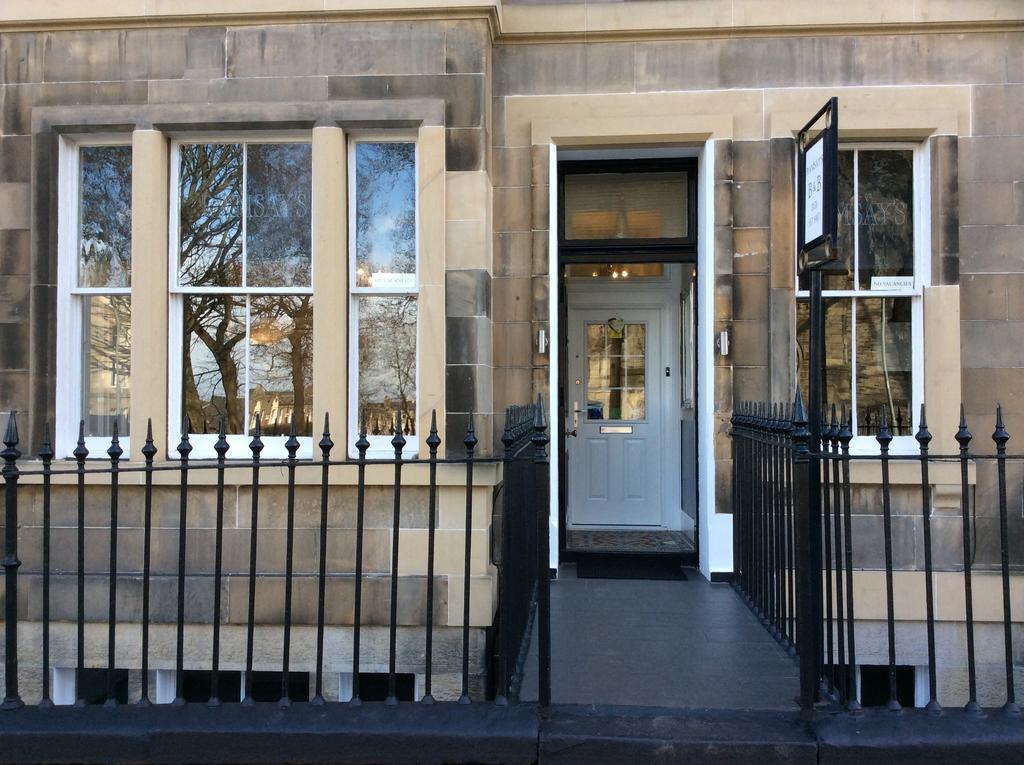 Ramsay'S Bed & Breakfast Edinburgh Exterior photo