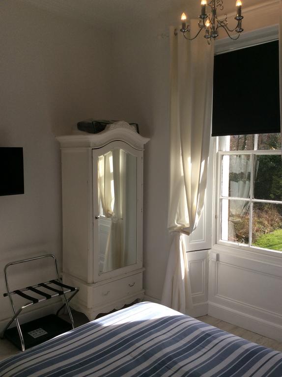 Ramsay'S Bed & Breakfast Edinburgh Exterior photo